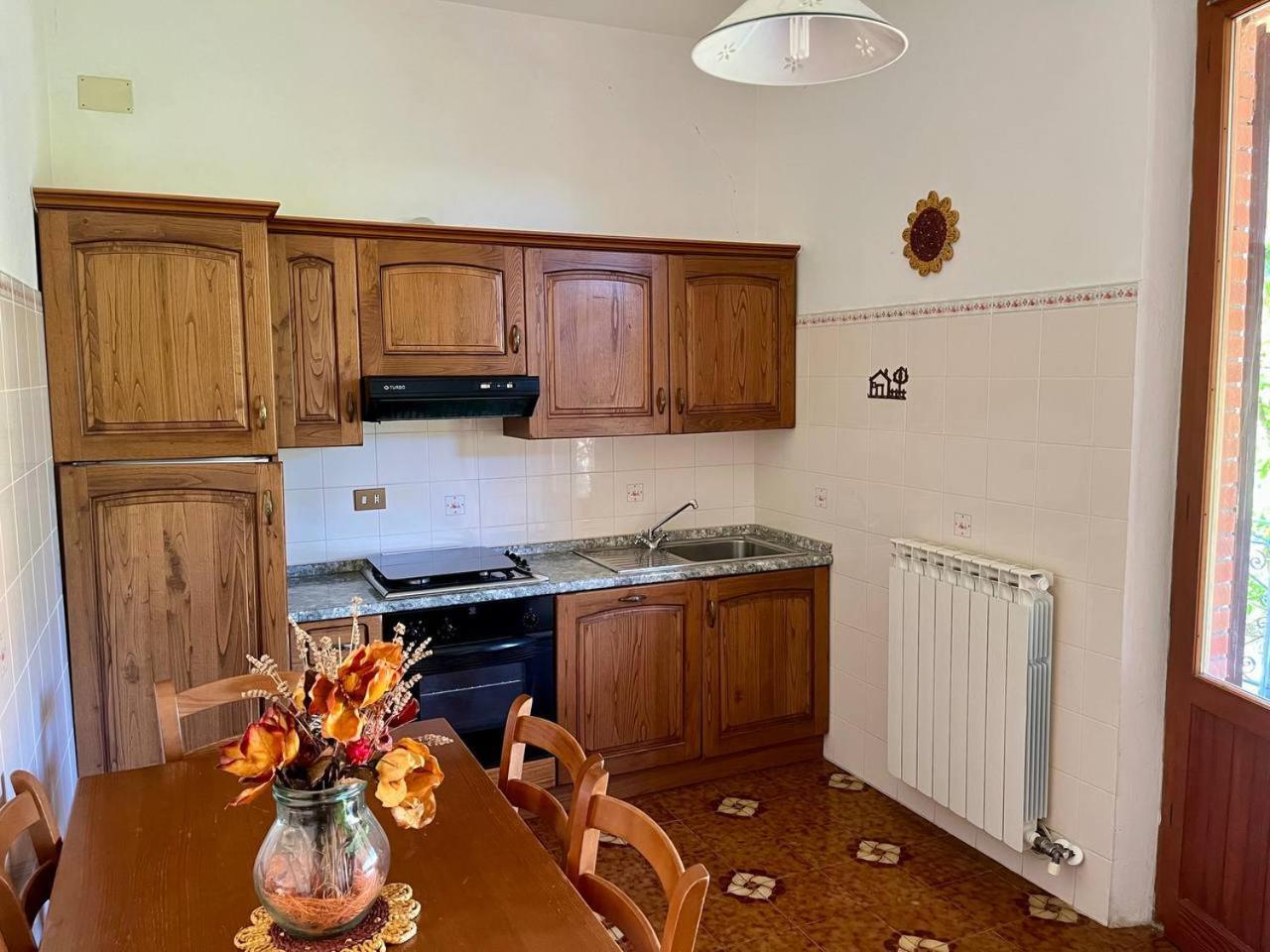 Cetine Vecchie Villa Torrita di Siena Ruang foto