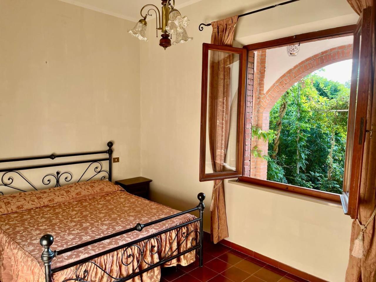Cetine Vecchie Villa Torrita di Siena Bagian luar foto