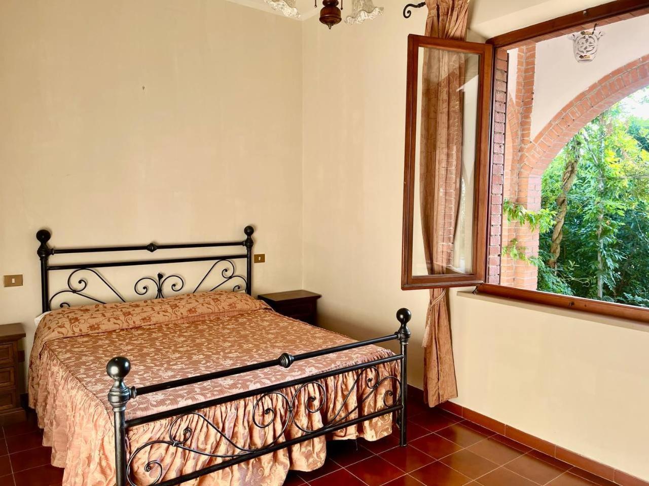Cetine Vecchie Villa Torrita di Siena Bagian luar foto